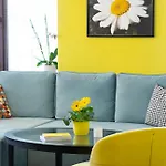 Sunflower By Rv Apartment *